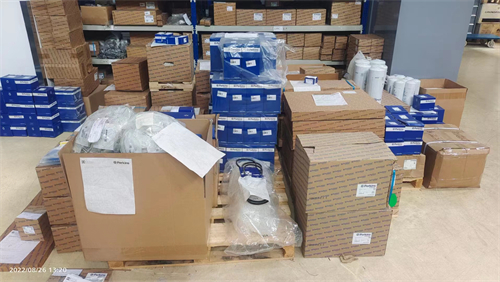 鉑金斯發(fā)動機四配套多少錢