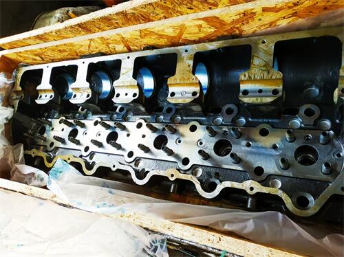 卡特c9發(fā)動(dòng)機(jī)缸蓋螺絲扭力