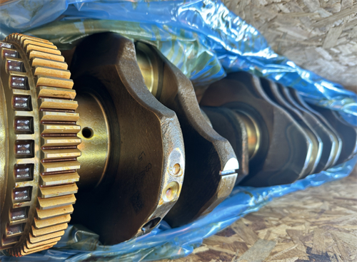 鉑金斯發(fā)動機曲軸