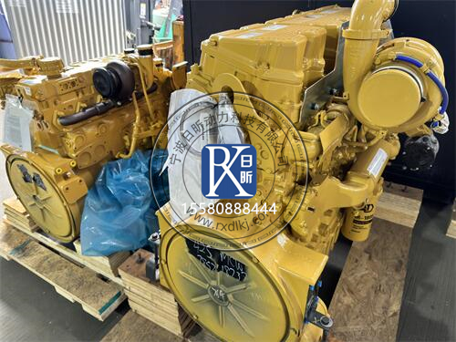 卡特C15發(fā)動(dòng)機(jī)：進(jìn)氣門的奧秘與性能密碼