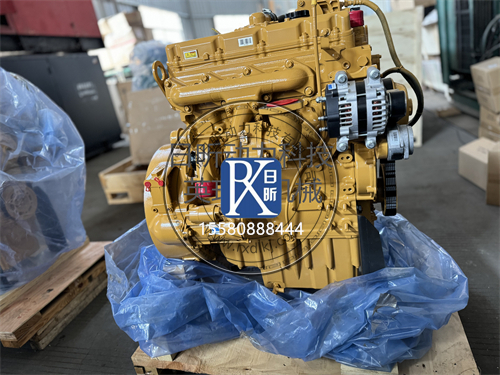 卡特彼勒C4.4發(fā)動(dòng)機(jī)總成‌‌‌‌‌三級(jí)過濾系統(tǒng)‌